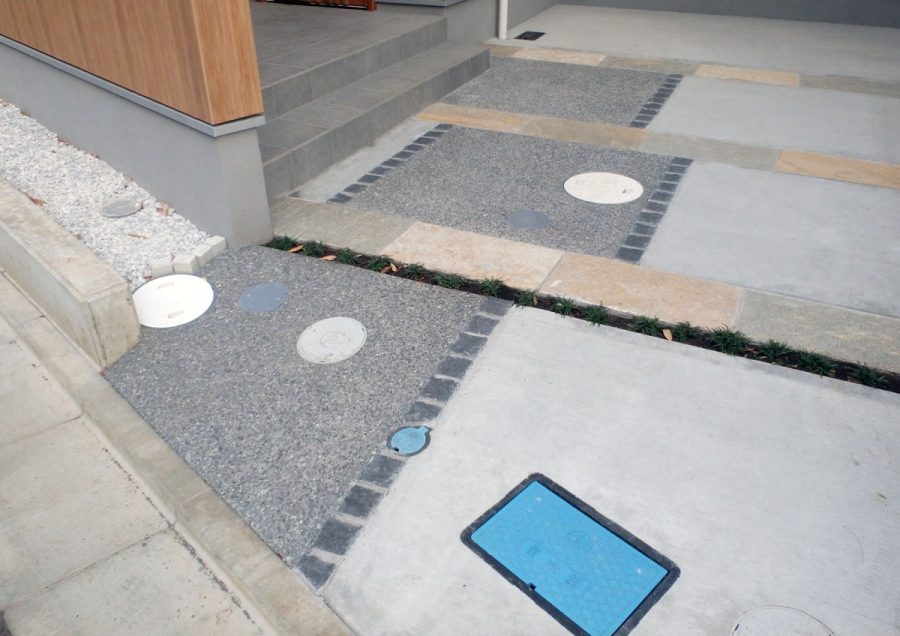 神奈川県厚木市　外構工事施工例　車庫　アプローチ　おしゃれ　洗い出し施工例　自然石平板2