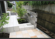 床タイル>>
グレイスフロア(ニッタイ)/クレド(LIXIL) 庭工事施工例 神奈川県 人工芝施工例 人工木デッキ施工例 テラスタイル施工例1