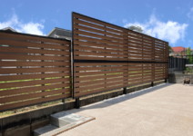 インターロッキング>>オールラウンドペイブ300角(SBIC) 庭工事施工例-U様邸