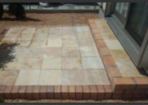 *レンガ>>ショコラブリック(SBIC)*自然石>>アナトリア(SBIC) 庭工事施工例 神奈川県 人工芝施工例 人工木デッキ施工例 テラスタイル施工例1