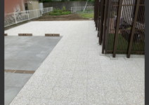 *インターロッキング>>ソルベ(SBIC)*レンガ>>ロイヤルパインブリック、ペイバー(SBIC) 庭施工例 M様邸