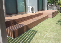 *ひとと木(三協アルミ) 庭工事施工例 神奈川県 人工芝施工例 人工木デッキ施工例 テラスタイル施工例1