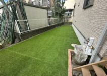 人工芝>>ジオターフⅡ(Onlyone) 庭工事施工例-W様邸