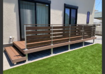 人工木デッキ>>ヴィラウッド(三協アルミ)
人工芝>>ジオターフⅡ(Onlyone) 庭施工例 K様邸